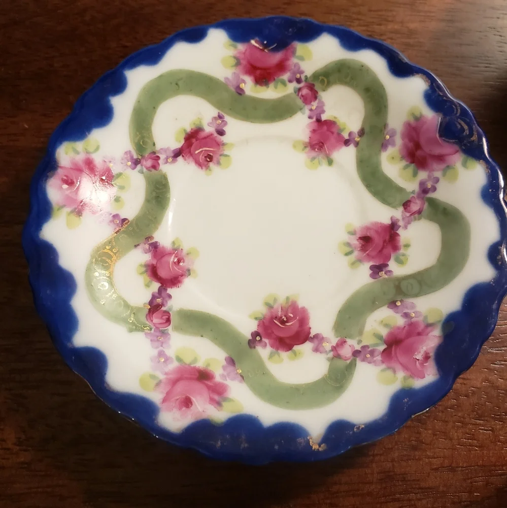 Beautiful Vintage Blue Ucagco Hand Painted China Teacups - 4 cups, 1 saucer - Picture 3 of 13